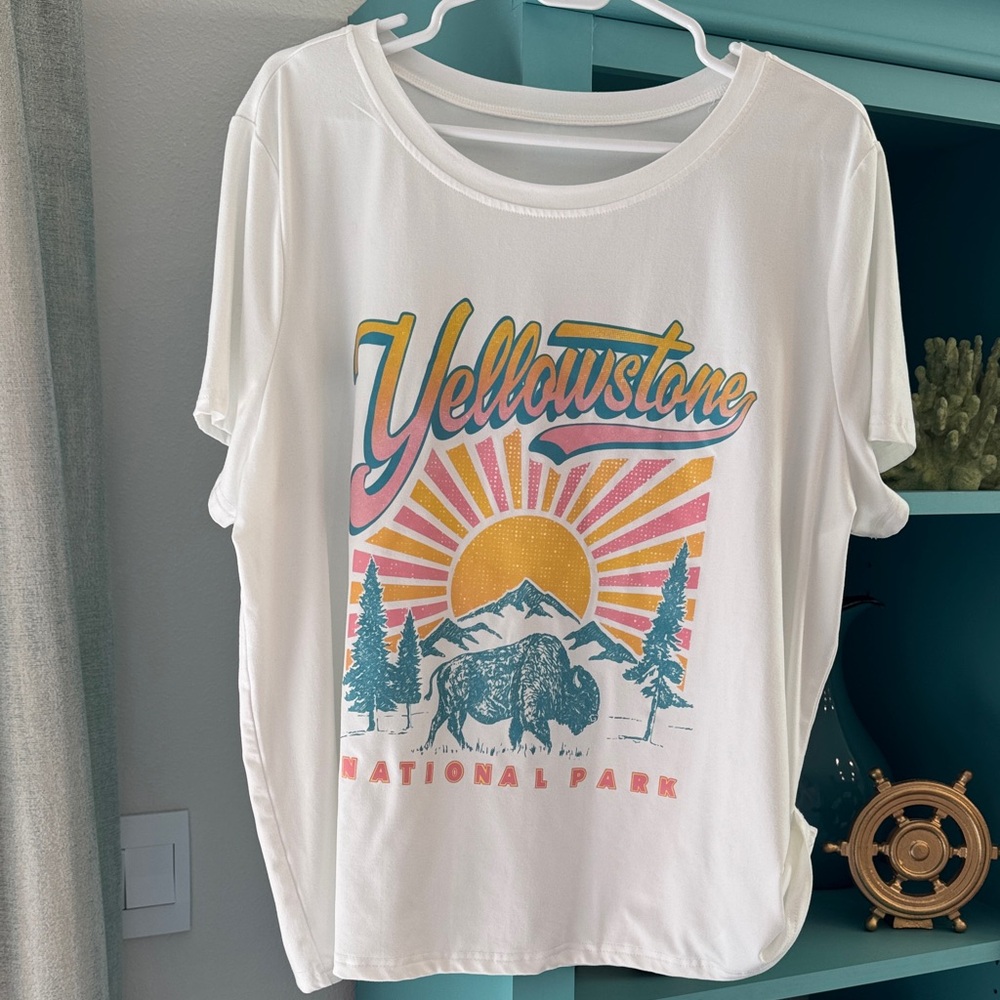 Yellowstone National Park Graphic Tee 1X